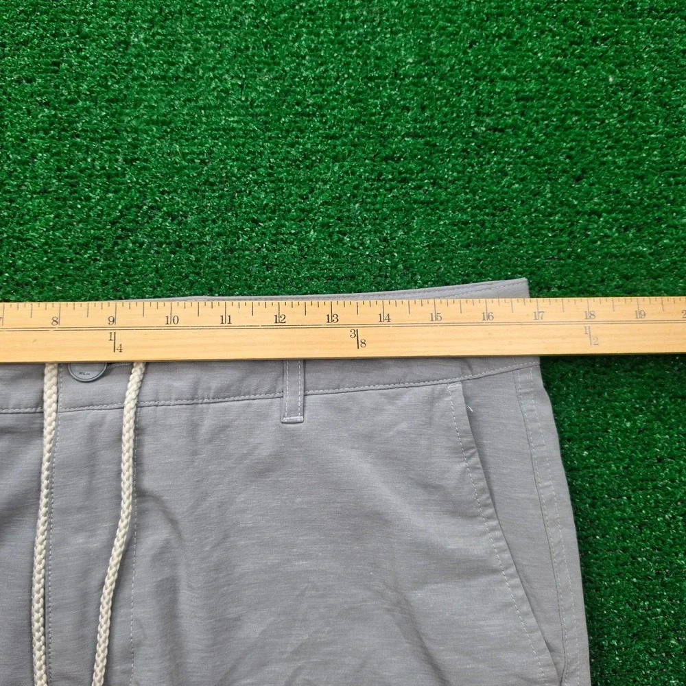 Faherty All Day Hybrid Shorts Mens 33 Gray Blue Flat Front Stretch Casual